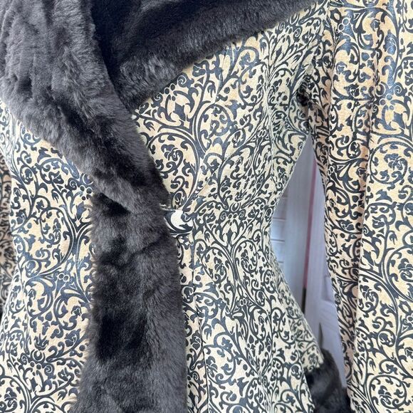 Newport News Vintage Embossed Faux Fir Trim Leather Princess‎ Swing Coat Small - Picture 6 of 15